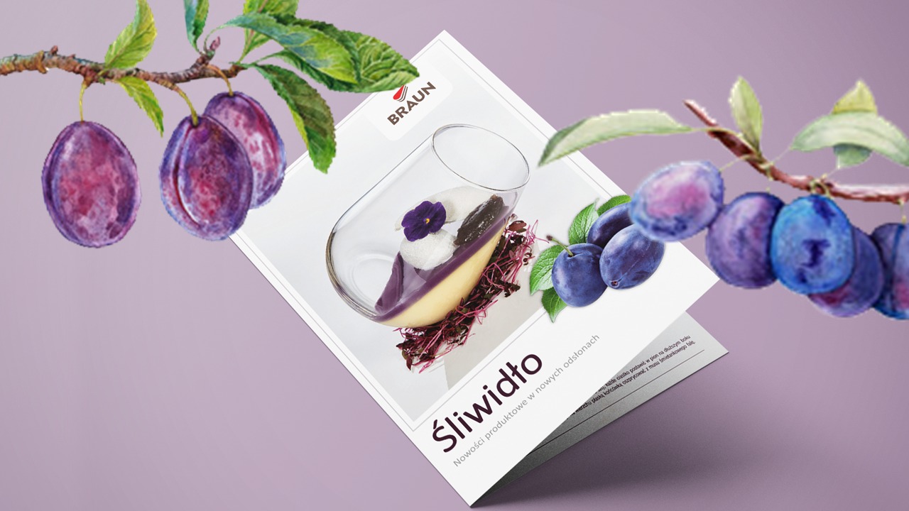 Kreatywna wizualizacja ulotki reklamowej 'Śliwidło' marki Braun, z grafiką śliwek i deseru w szklance, na fioletowym tle.
