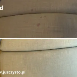 Sofa z jasną tapicerką w dw&oacute;ch ujęciach: g&oacute;rne pokazuje widoczne, ciemne plamy, a dolne prezentuje czystą powierzchnię po zabiegu, z widocznym adresem strony internetowej.