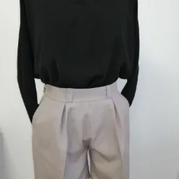 Spodnie damskie bermudy z kieszeniami