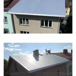 Dom z nowym, srebrnym dachem z blachy trapezowej i białymi obróbkami blacharskimi, widok z góry w słoneczny dzień.