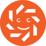 Pomarańczowe logo w kształcie koła z białymi elementami tworzącymi spiralę wokół stylizowanej uśmiechniętej buzi.