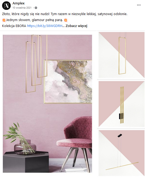 Wnętrze w odcieniach różu z designerską lampą wiszącą z elementami złota, obrazem w złote ramy i welurowym krzesłem na tle ściany w kolorze pudrowego różu.