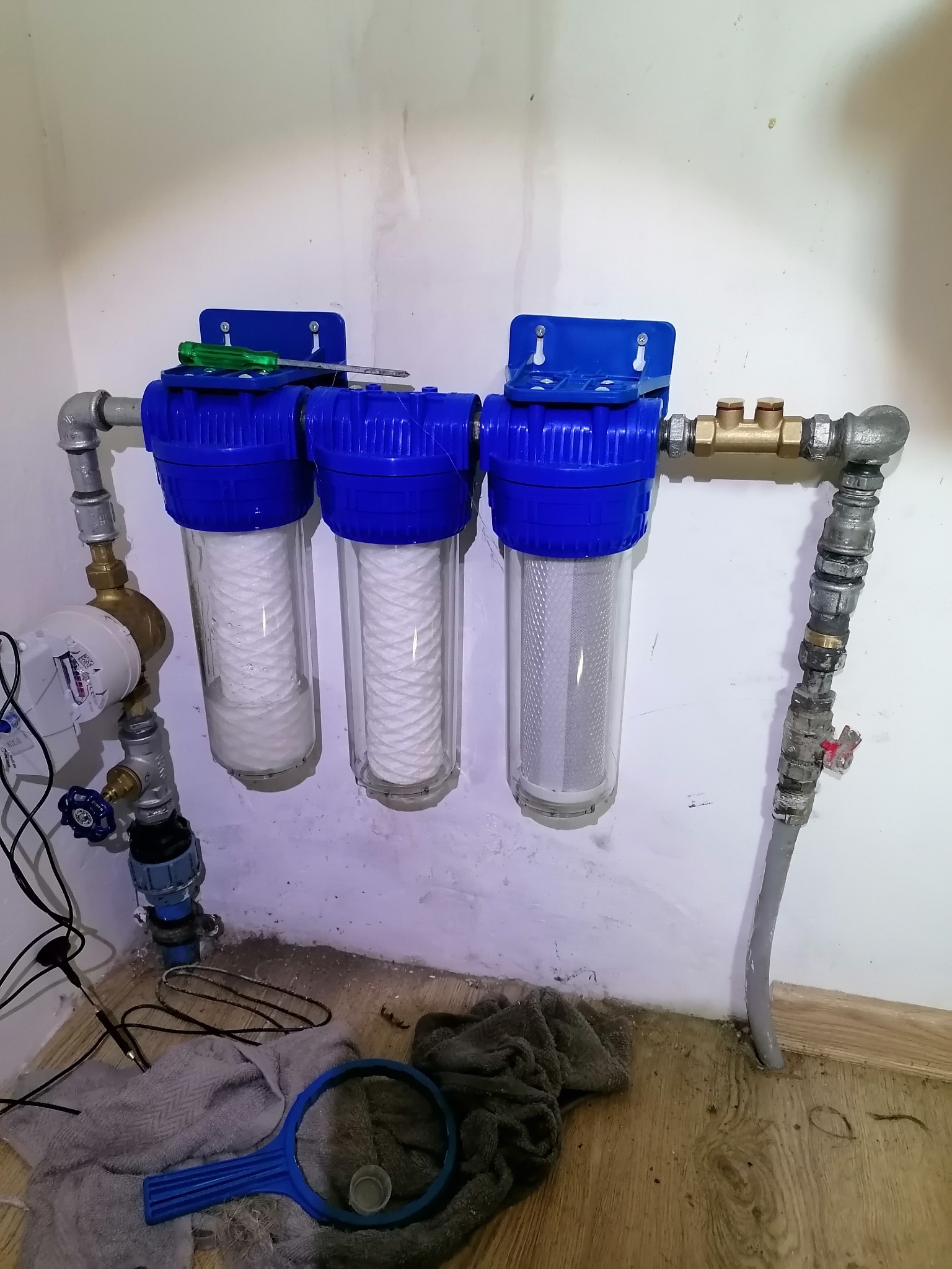 Filtry, uzdatniacze wody.