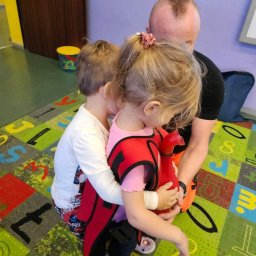 Sporządzanie Instrukcji Bezpieczeństwa Pożarowego, szkolenia z Pierwszej Pomocy, legalizacja gaśnic itp.