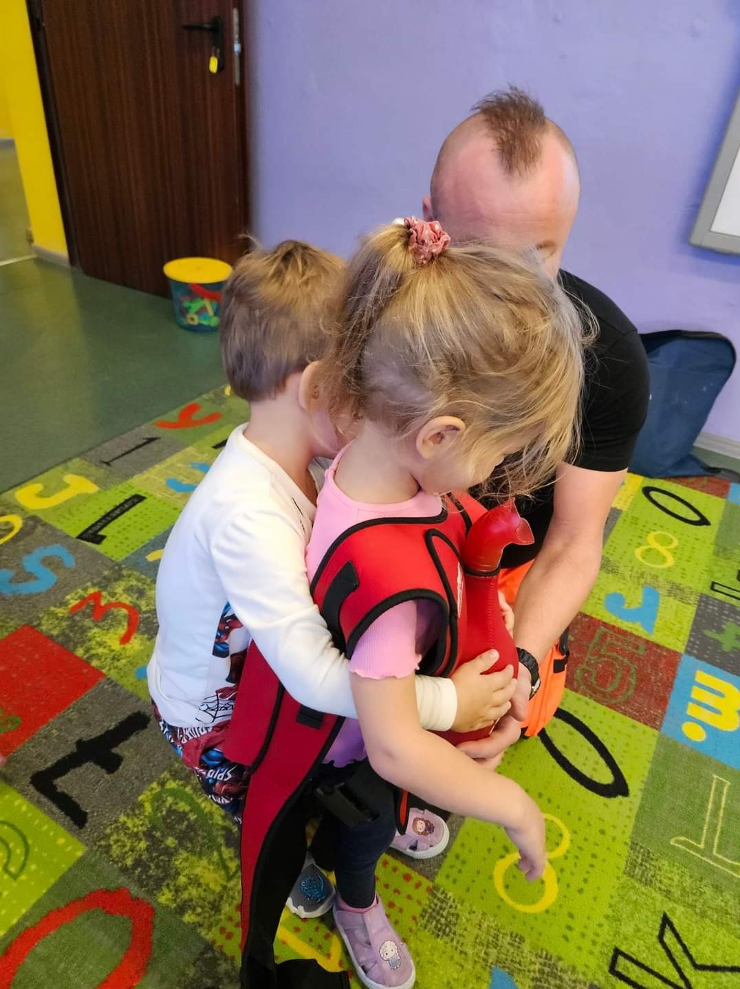 Sporządzanie Instrukcji Bezpieczeństwa Pożarowego, szkolenia z Pierwszej Pomocy, legalizacja gaśnic itp.