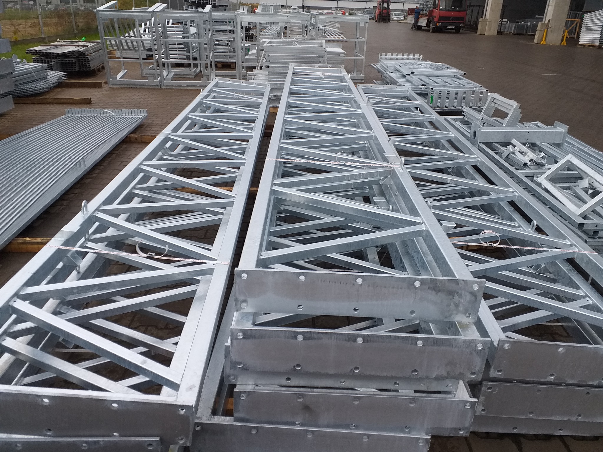 Konstrukcja pod halę namiotową