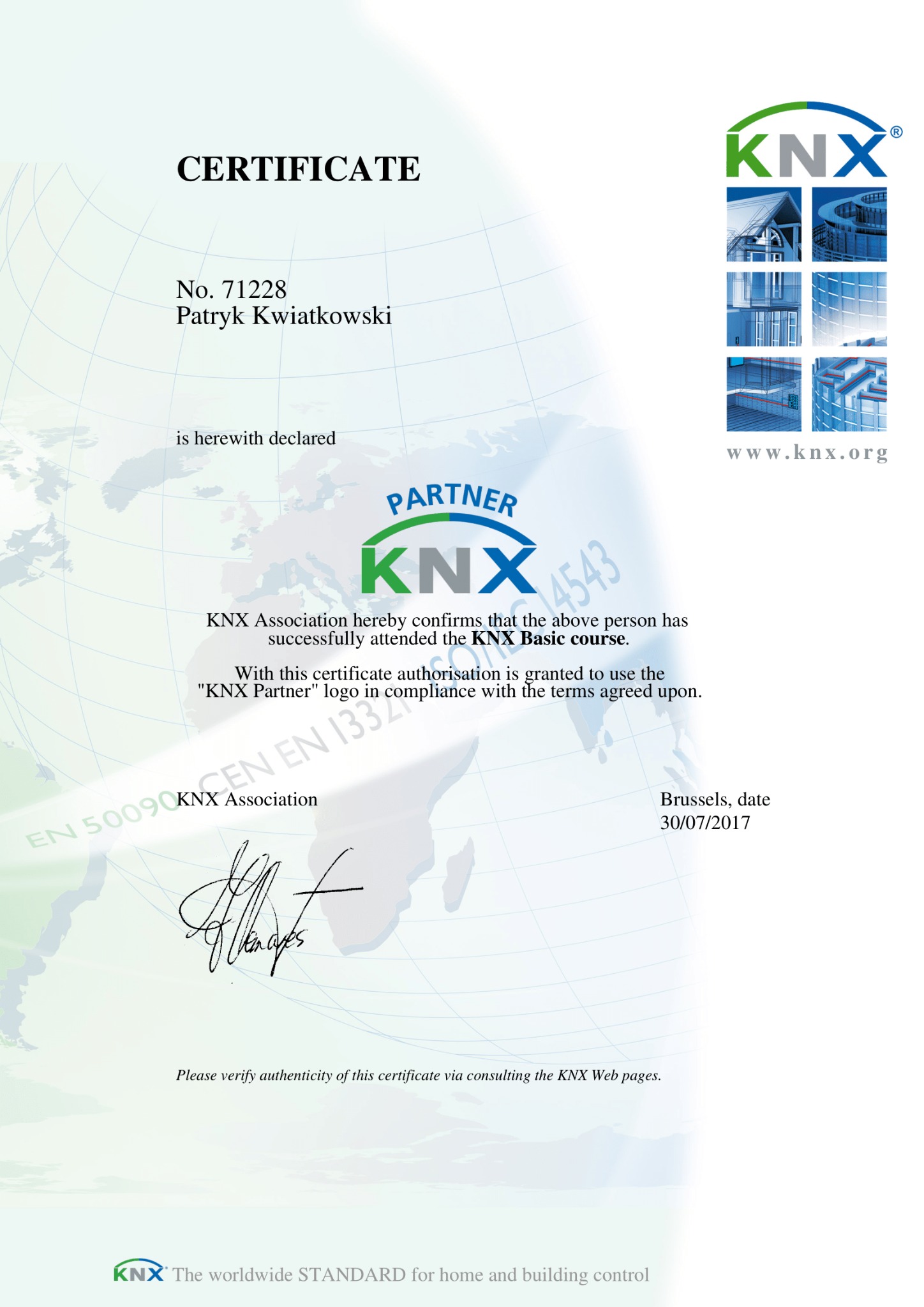 Certyfikat KNX Partner Patryka Kwiatkowskiego potwierdzający ukończenie kursu KNX Basic z datą 30/07/2017.