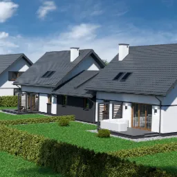 Wizualizacja szeregu nowoczesnych domów jednorodzinnych z szarymi dachami, białymi elewacjami i ciemnymi akcentami, otoczonych równo przystrzyżonym żywopłotem i trawnikiem, na tle błękitnego nieba...