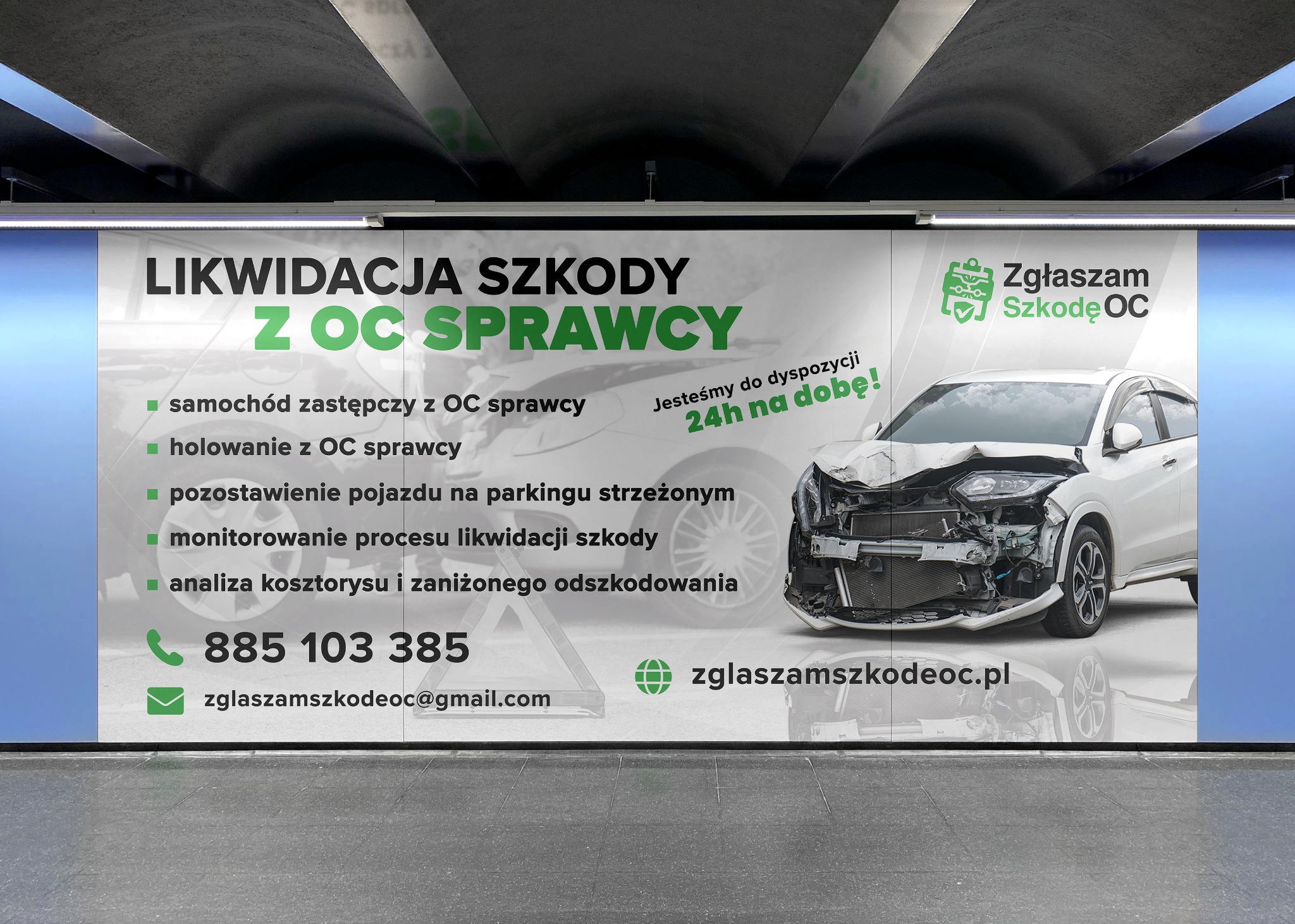 Billboard reklamowy z hasłem 'Likwidacja szkody z OC sprawcy', przedstawiający uszkodzony samochód i listę usług, umieszczony w przestrzeni publicznej.