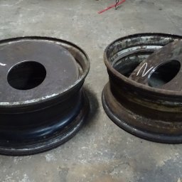 Przeróbka felg do przyczepy rolniczej.