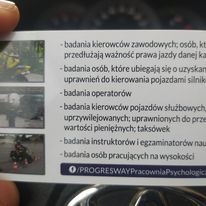 Wizytówka Pracowni Psychologicznej PROGRESWAY z listą oferowanych badań: kierowców zawodowych, osób ubiegających się o uprawnienia, operatorów, kierowców pojazdów służbowych, instruktorów...