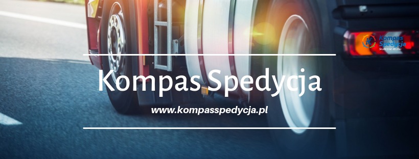 Częściowo widoczny fragment pojazdu ciężarowego w ruchu, z widocznym kołem i elementami konstrukcyjnymi, na tle asfaltowej drogi. Nałożony tekst z nazwą firmy spedycyjnej i adresem strony...