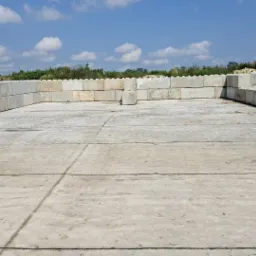 Budowa z elementów prefabrykowanych, budowa silosów z klocków 'lego', montaż podwalin, budowa murów oporowych typu 'L'