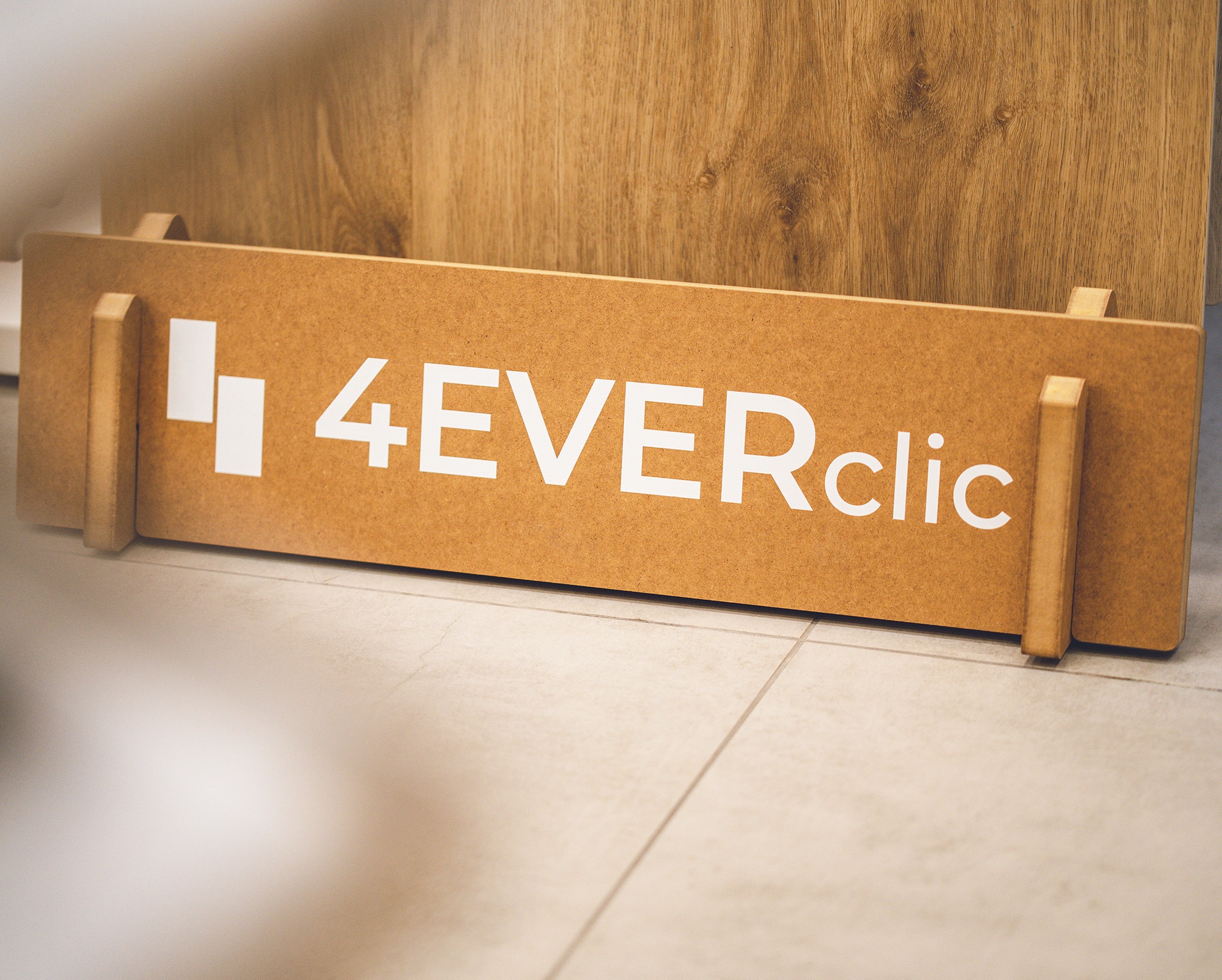 Panele winylowe 4ever clic - dostępne TYLKO w BEL-POL partner DEKOR.