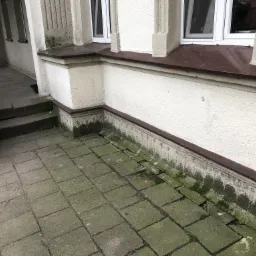 Działanie izolacji poziomej w kamienicy położonejj w Czerniejewie