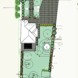 Plan zagospodarowania ogrodu z widokiem z góry, ukazujący rozmieszczenie roślin, ścieżek i elementów architektonicznych, z naniesionymi oznaczeniami i opisami gatunków roślin.