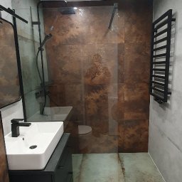 Glazurnik Tropiszów 3