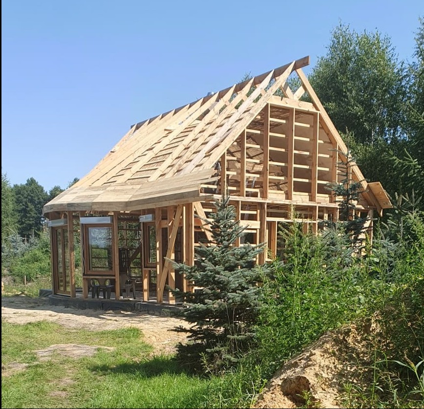 Szkielet domu wg projektu 'Konopik' - biuro architektury BM.