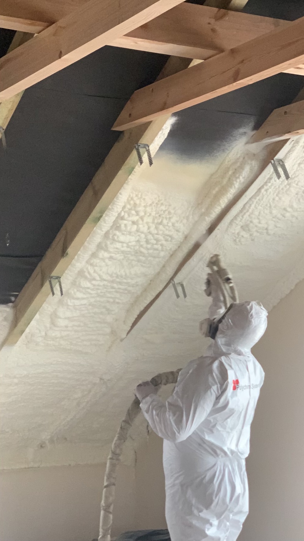 Izolacja natryskowa pianką PUR na terenie Warszawy i okolic