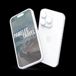 Dwa białe telefony iPhone prezentują stronę internetową firmy turystycznej Pawelec Travel z motywem podróży motocyklowych w górach.