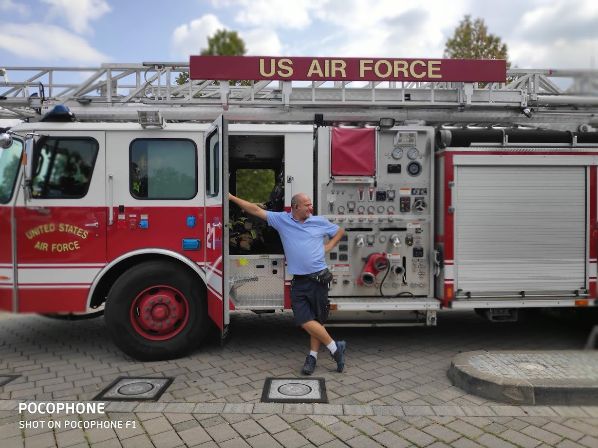 Czasami praca pali nam się w rekach i trzeba ją ugasić .