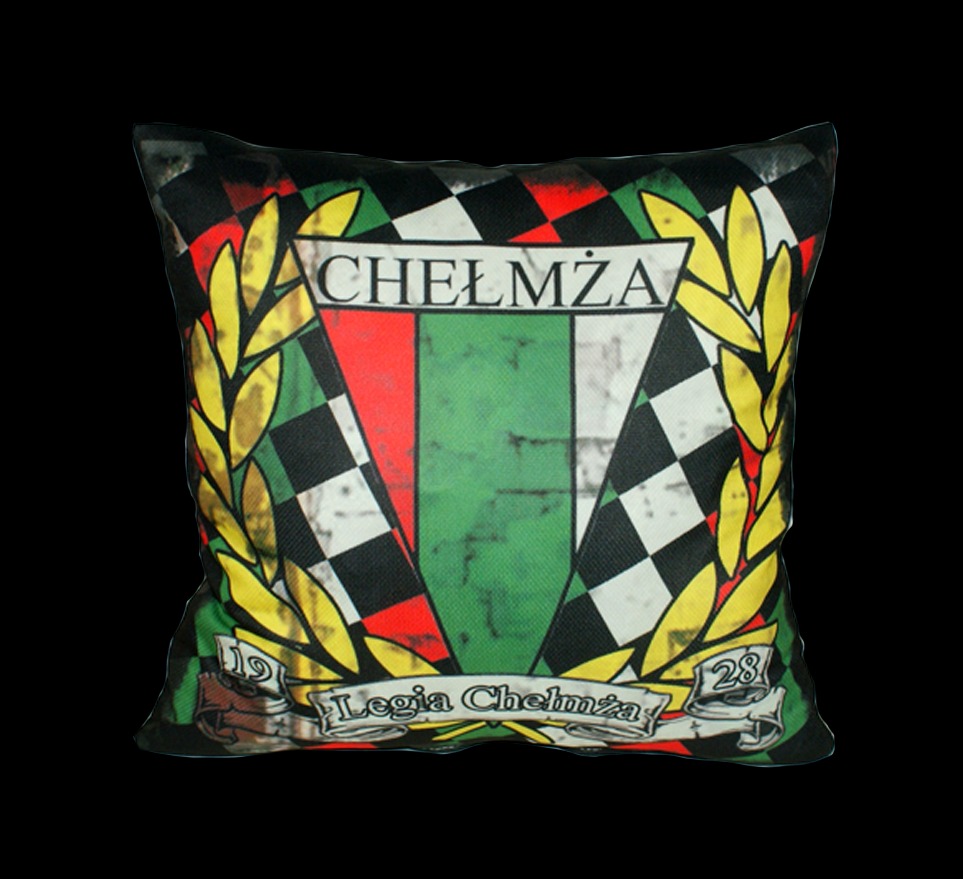 Dekoracyjna poduszka z nadrukiem herbu i napisu 'Legia Chełmża' na czarnym tle.