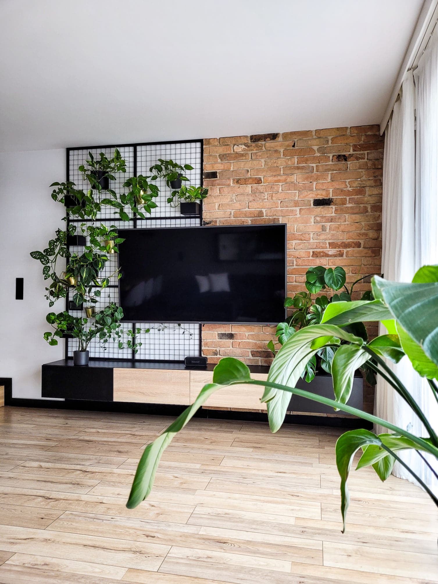 Ściana TV - autorski pomysł i projekt