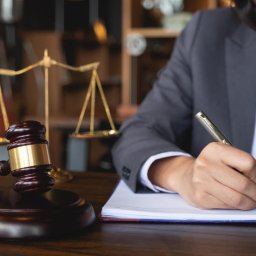 Podejmę się sporządzenia pism do sądu oraz oferuje pomoc w załatwieniu sprawy sądowych. Posiadam 10 letnie doświadczenie prawnicze. Dobrze znam strukturę sądownictwa. Prawo cywilne, rodzinne, prawo pracy