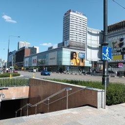 przejście podziemne z parkingu przy Pałacu Kultury i Nauki do ul. Złotej pod ul. Marszałkowską - zawiera także dojście z Metro Centrum