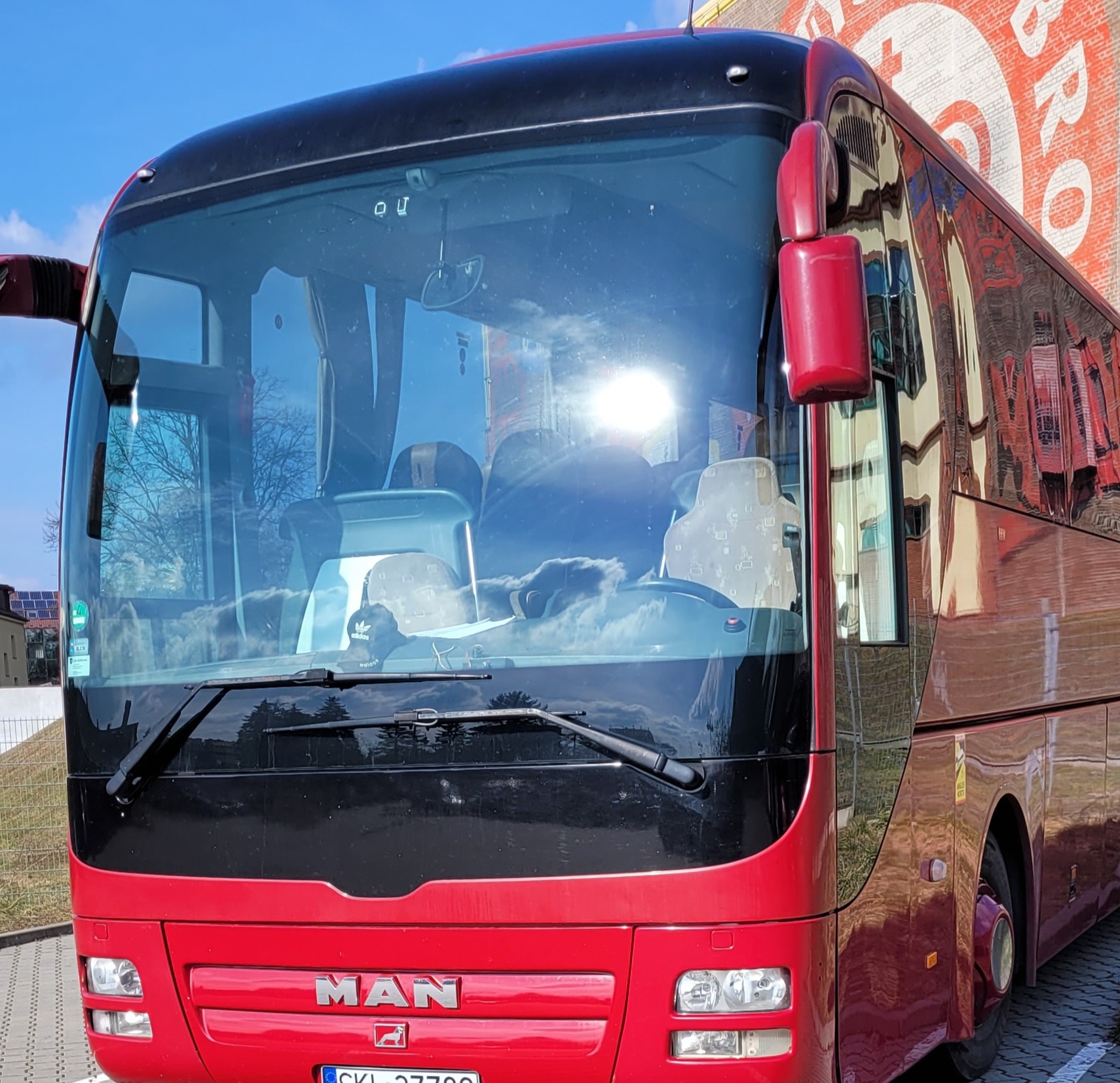 Autokar MAN 2012R 58+1