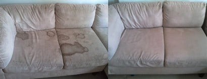 Beżowa sofa trzyosobowa: po lewej stronie widoczne mocne zabrudzenia i plamy, po prawej stronie sofa po czyszczeniu, bez plam i zabrudzeń, widoczna różnica w wyglądzie przed i po.
