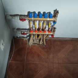 Dawid Litwinski - Montaż nowego rozdzielacza po wykonaniu czyszczenia chemicznego 1/2