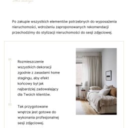 Katarzyna Bejnarowicz Home Staging - Jasne, minimalistyczne wnętrze sypialni z łóżkiem, stolikiem nocnym i zasłonami, przygotowane do profesjonalnej sesji zdjęciowej.