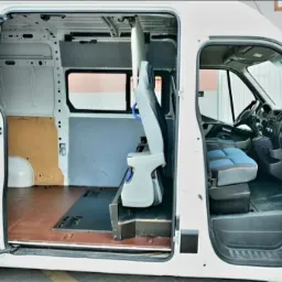 Składane siedzenia gdy potrzebna większa przestrzeń ładunkowa