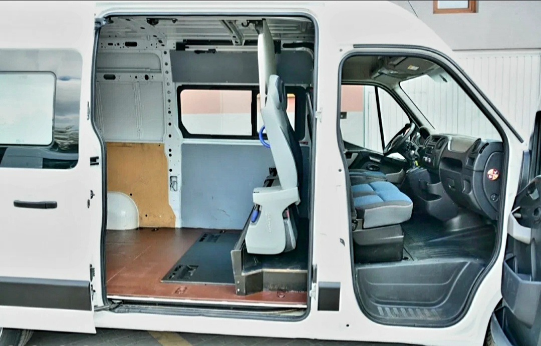 Składane siedzenia gdy potrzebna większa przestrzeń ładunkowa