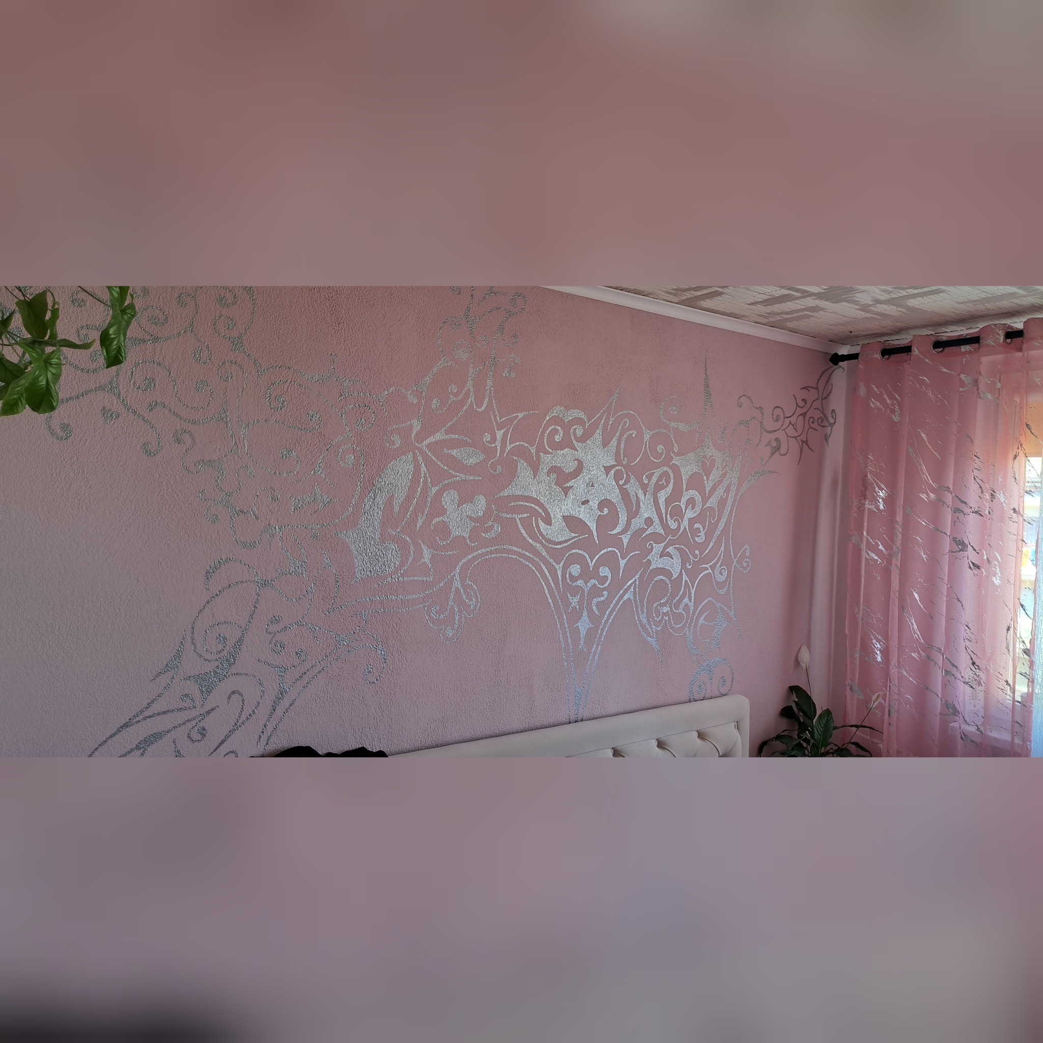 Tribal ręczny srebrnym chromem