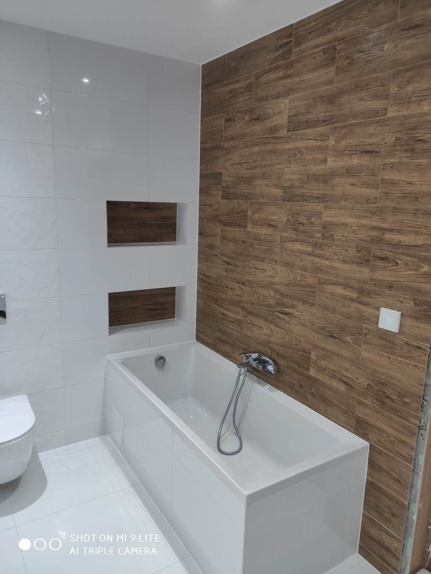 Przeróbki hydrauliczne, kafelkowanie, biały montaż