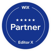 Niebieska okrągła odznaka z białym napisem 'Wix Partner Editor X' i pięcioma białymi gwiazdkami.