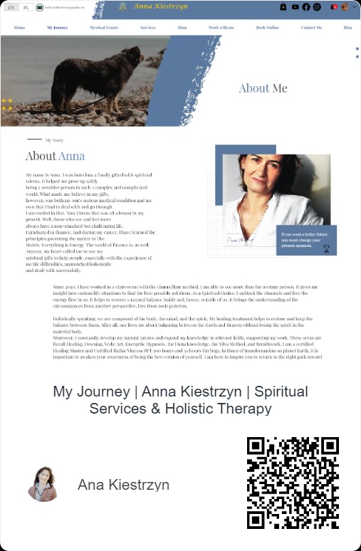 Zrzut ekranu strony internetowej z nagłówkiem 'About Me', przedstawiający psa na tle plaży, tekst o Annie Kiestrzyn i jej portret w niebieskiej ramce, oraz logo i kod QR.