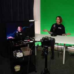 Nagranie wywiadów i podcastów wideo w naszej profesjonalnej studiu.