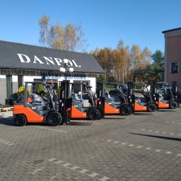 Wynajem wózków widłowych Brzeźnica 1