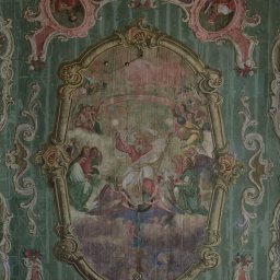 drewniany strop, polichromowany- przed konserwacją