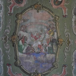 drewniany strop- po konserwacji