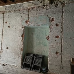 pomieszczenie kamienicy- przed konserwacją