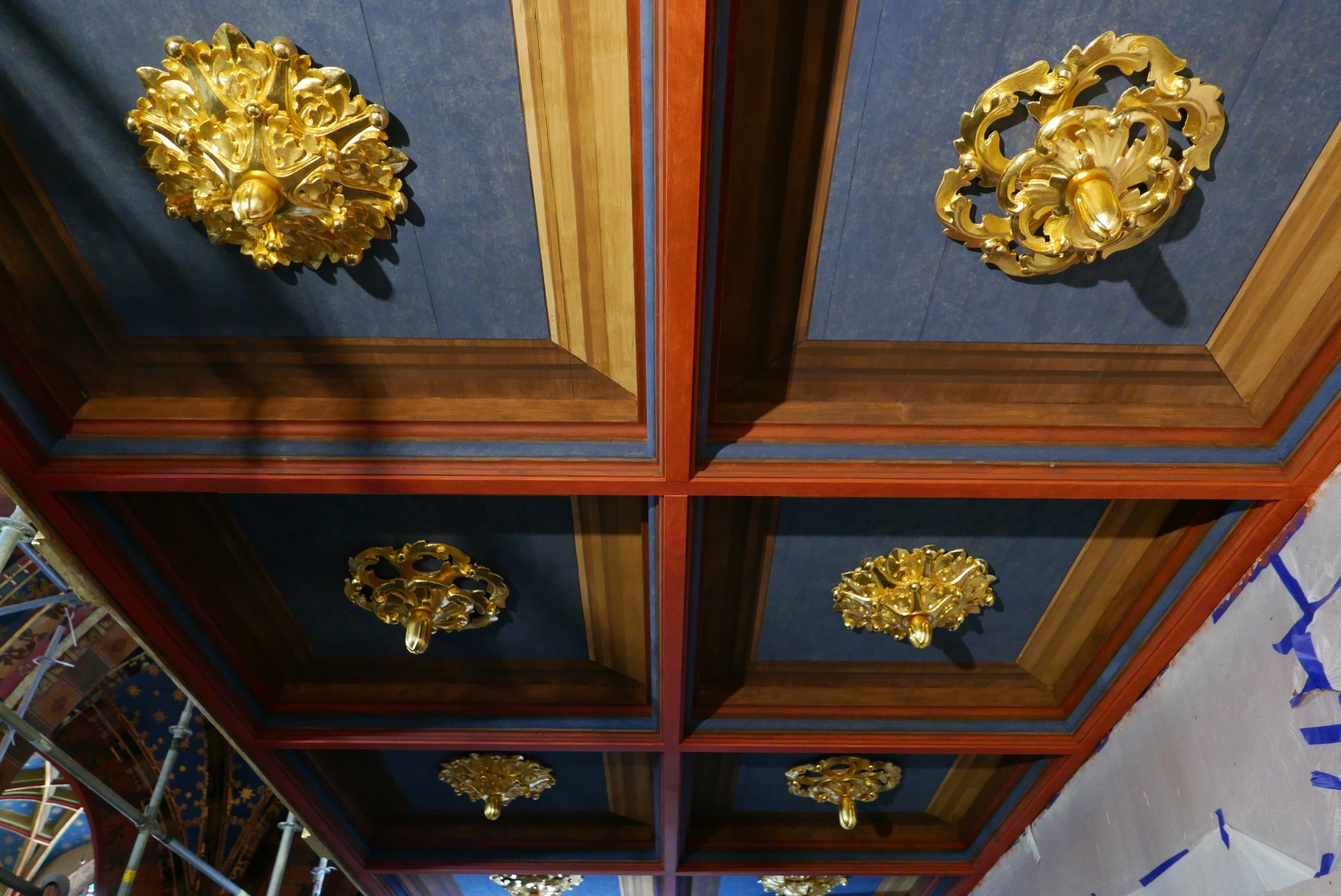 strop po wykonaniu iluzjonistycznej polichromii