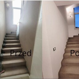 TM Projekt - Zdjęcie porównawcze schodów przed i po remoncie: ściany odświeżone, z szarego na biały, okno z zasłoną, zmienione oświetlenie, zabezpieczenie folią usunięte.