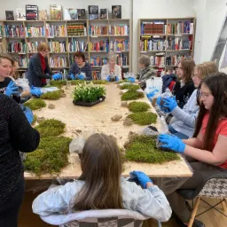 Sami prowadzimy warsztaty - nie zatrudniamy do tego innych firm.