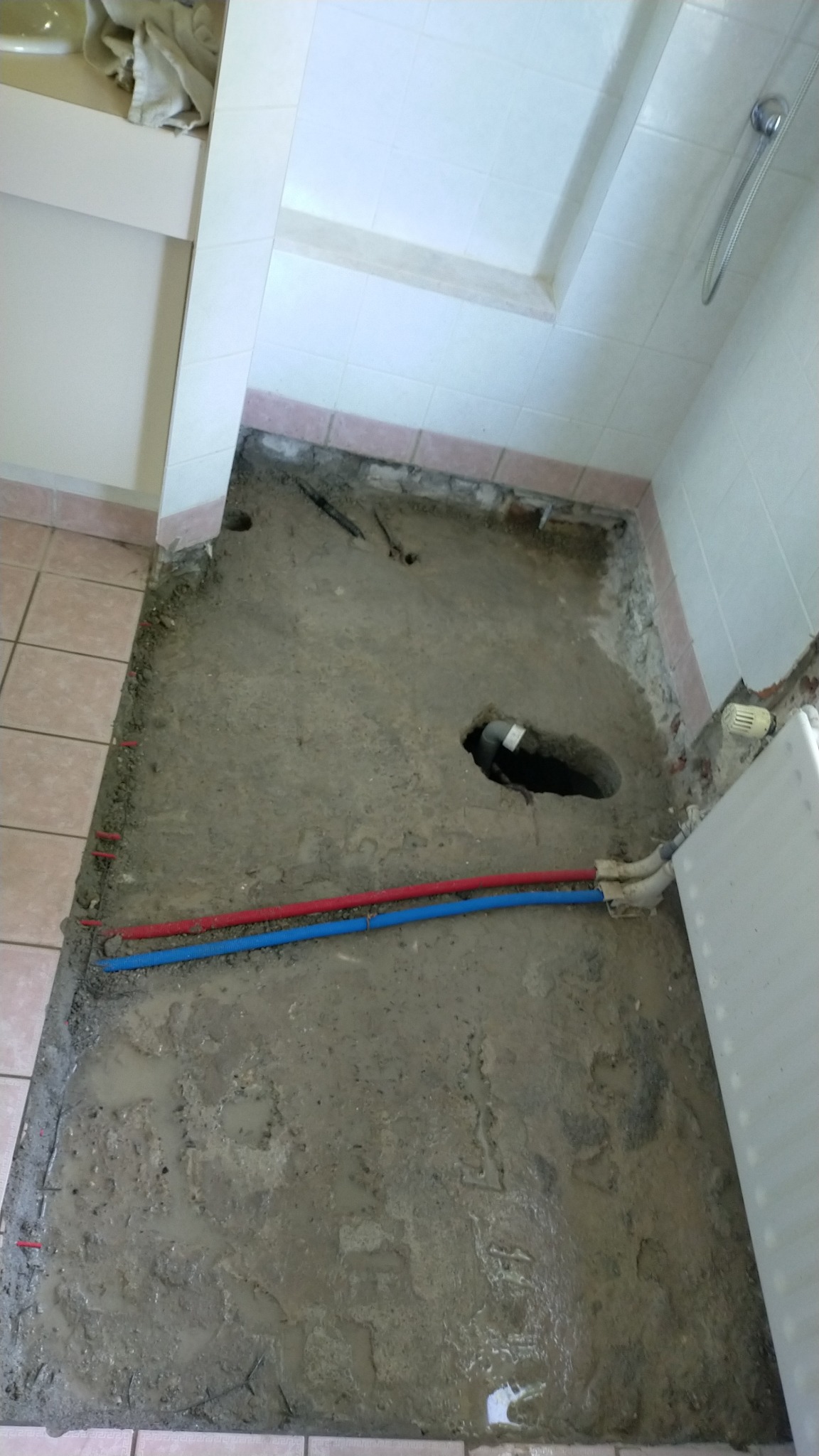 Wykucie podłogi plus sprzątanie