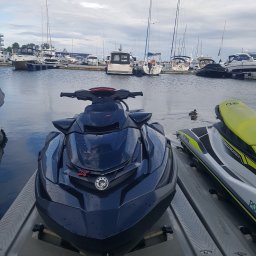 W dniu dzisiejszym ponownie zawitaliśmy do Yacht Park Gdynia. Zgłosiła się do nas wypożyczalnia skuterów wodnych w celu zabezpieczenia swojego nowego nabytku SEADOO.

Więcej: https://flotasystem.pl/monitoring-gps-skutera-wodnego/