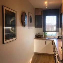 aranżacja wąskiej kuchni w bloku